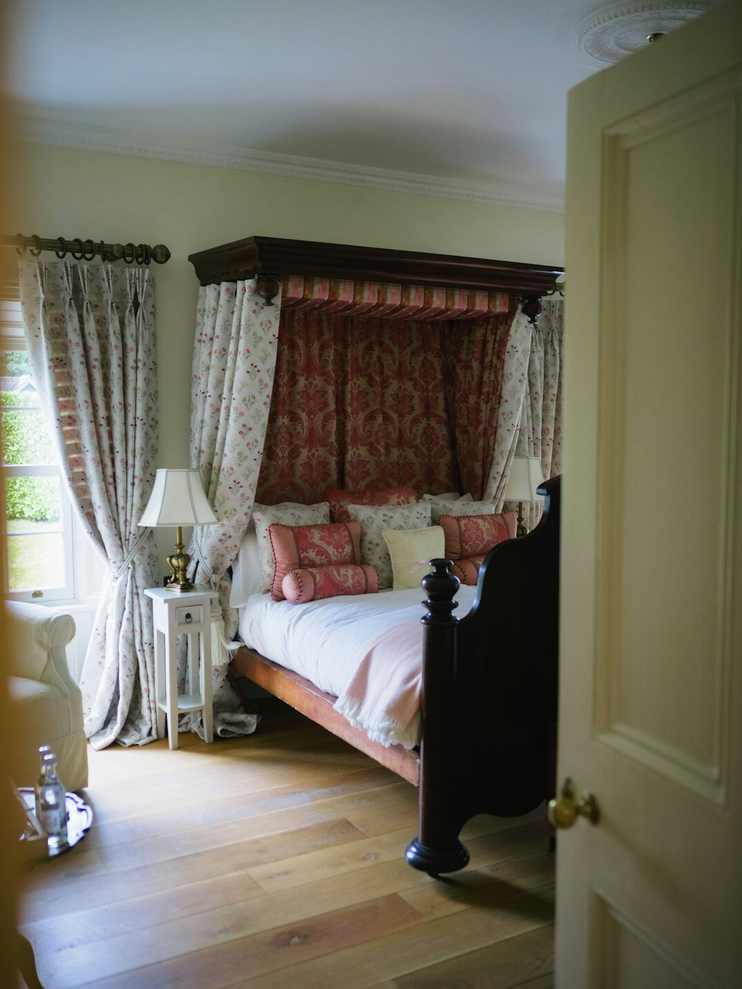 luxury bedroom with curtains